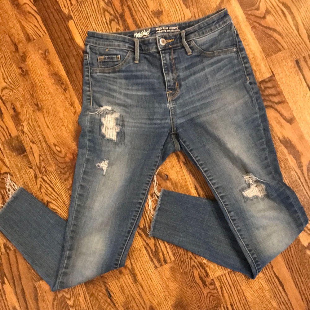 Mossimo High Rise Distressed Jegging - Picture 3 of 10
